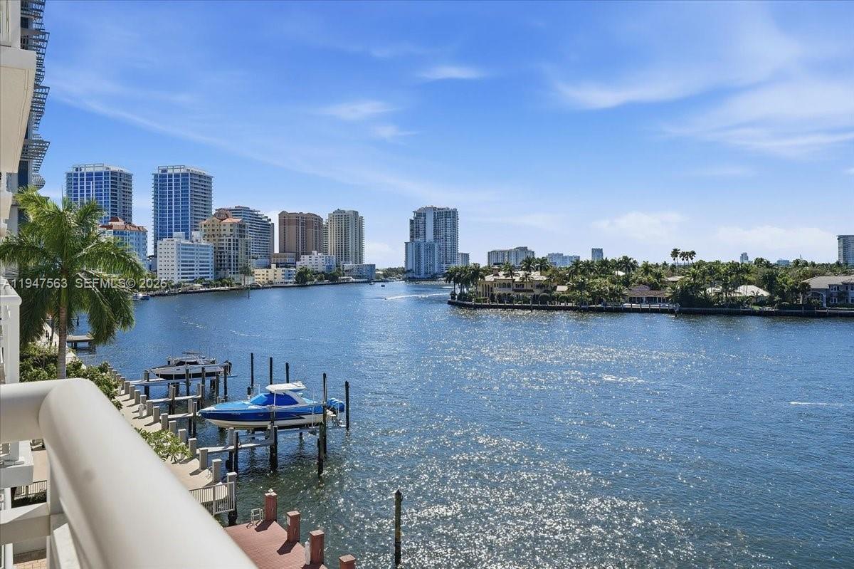 511 Bayshore Dr #504 Fort Lauderdale, FL 33304