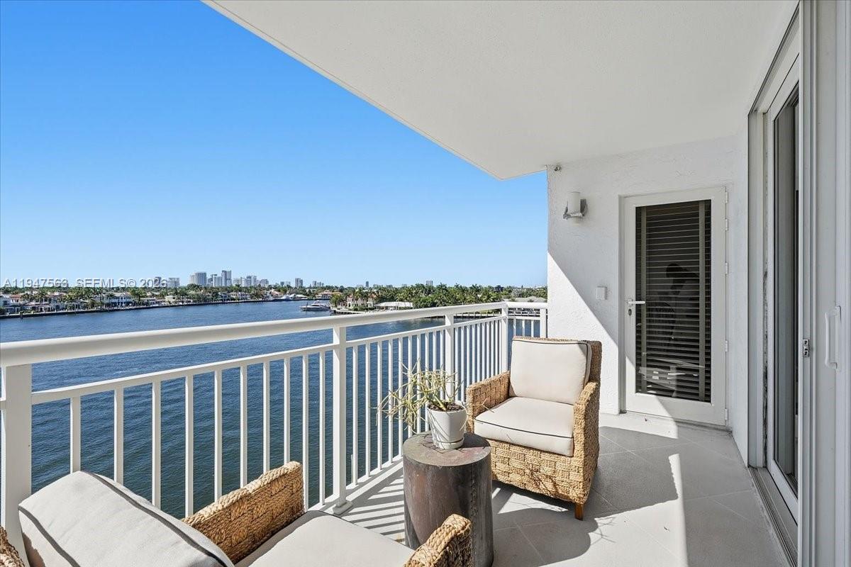 511 Bayshore Dr #504 Fort Lauderdale, FL 33304