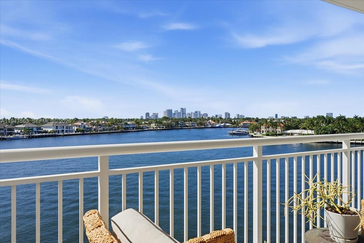 511 Bayshore Dr #504 Fort Lauderdale, FL 33304