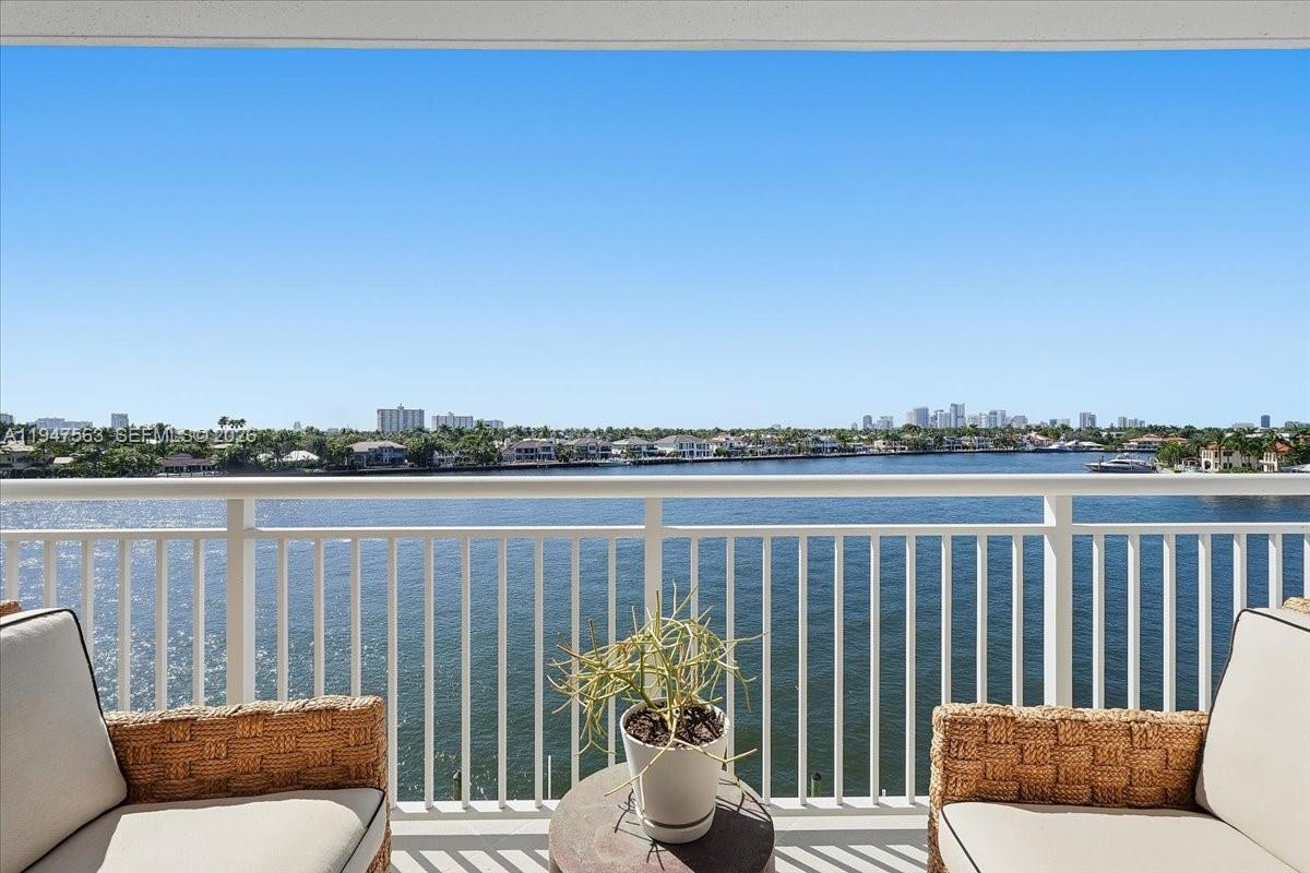 511 Bayshore Dr #504 Fort Lauderdale, FL 33304