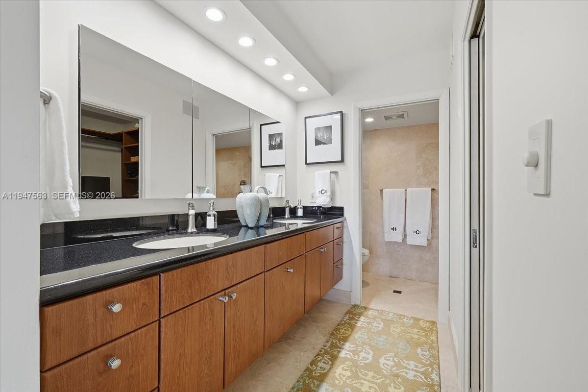 511 Bayshore Dr #504 Fort Lauderdale, FL 33304