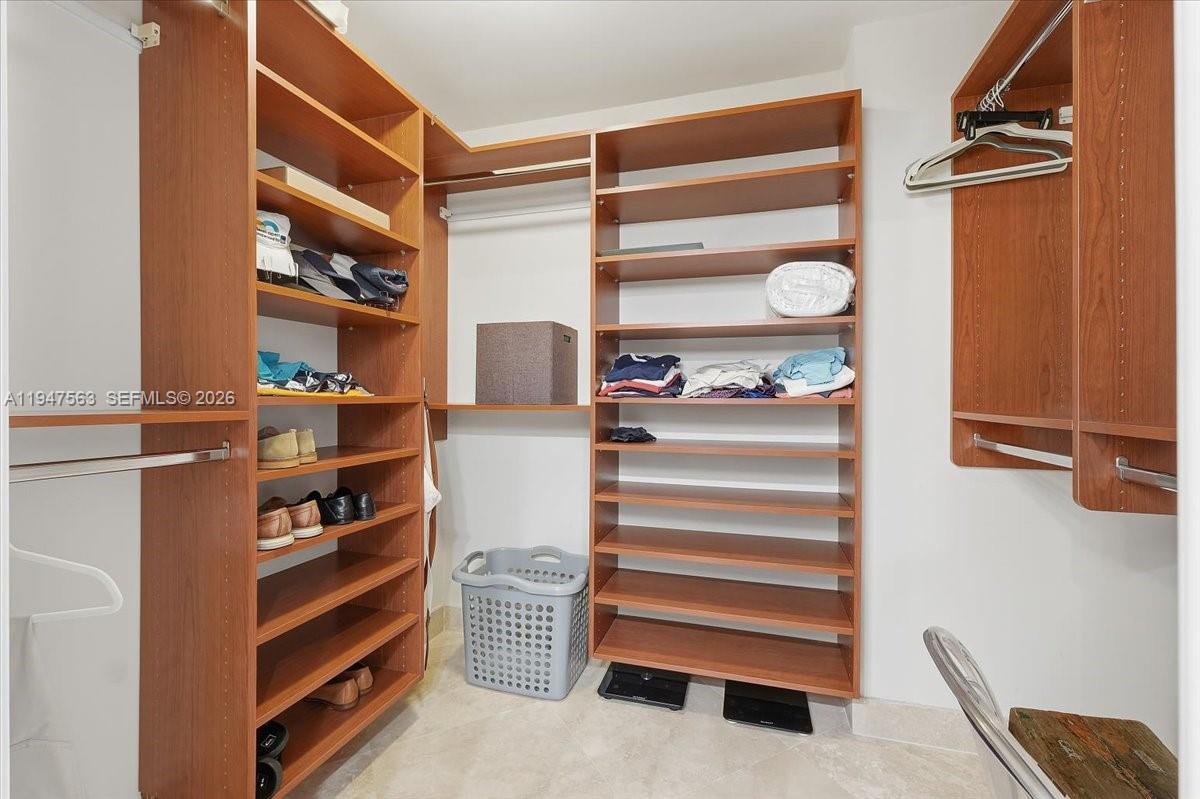 511 Bayshore Dr #504 Fort Lauderdale, FL 33304