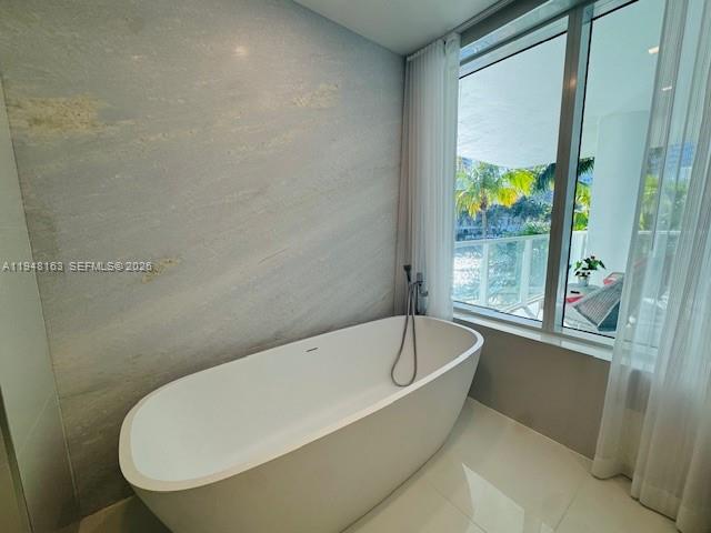 6103 Aqua Ave #105 Miami Beach, FL 33141