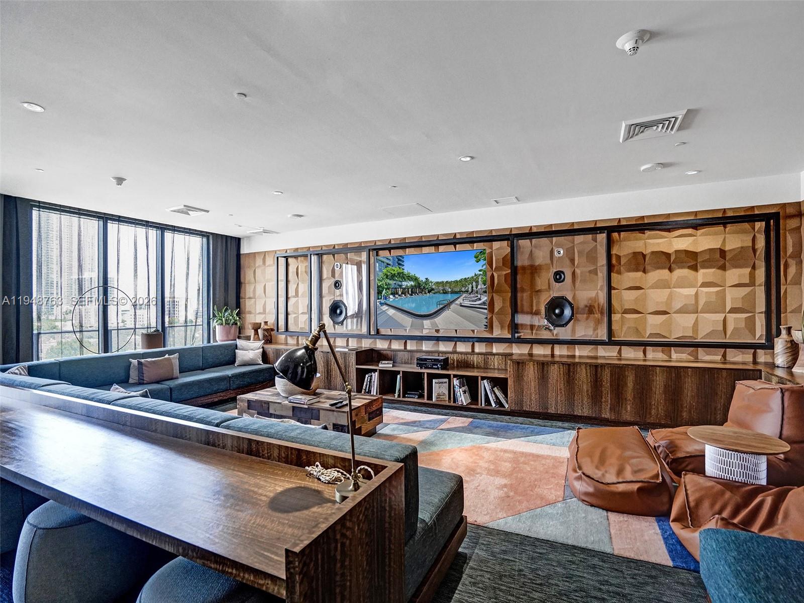 image Hyde Midtown38