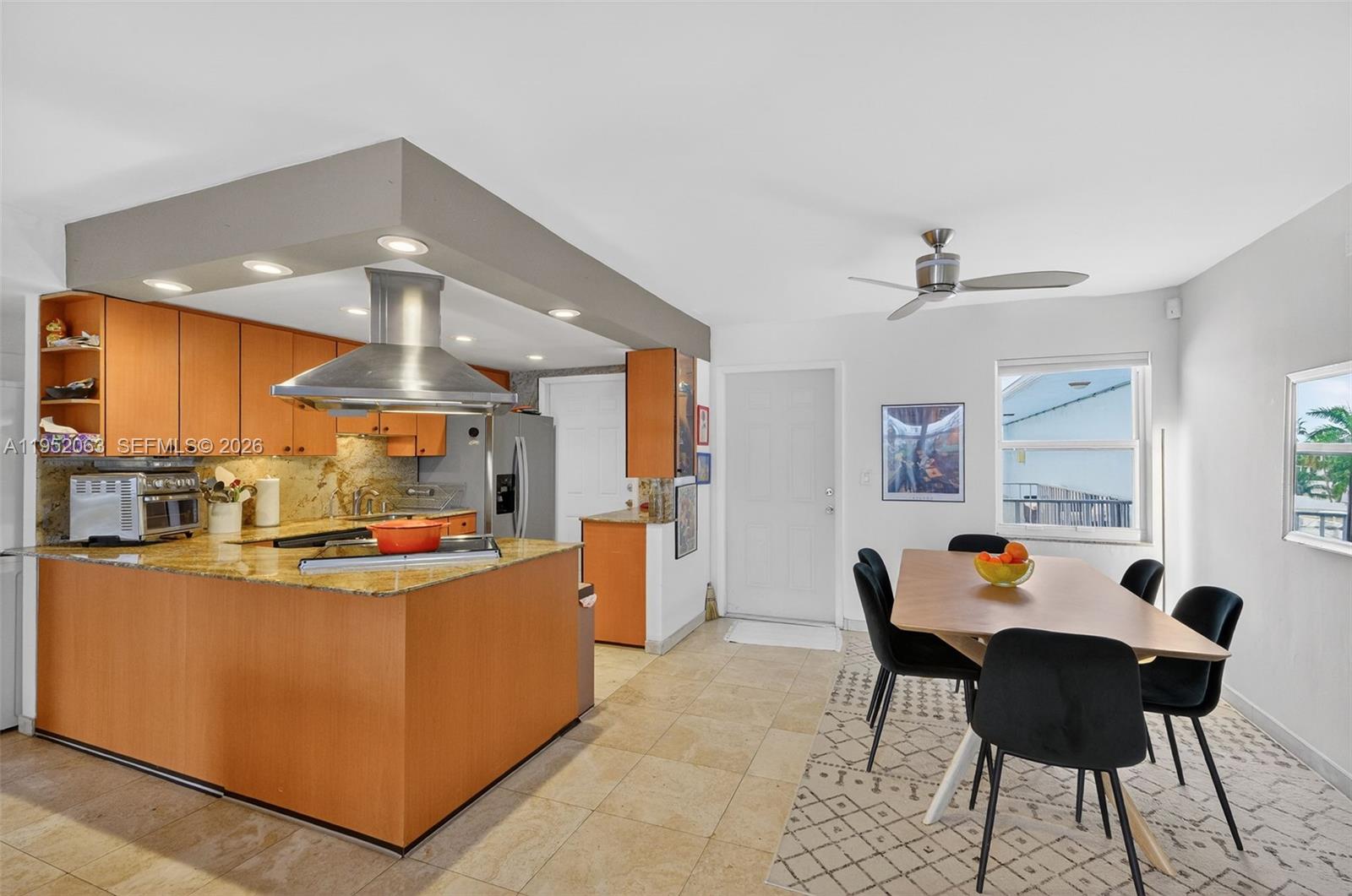 801 Meridian Ave #PHB