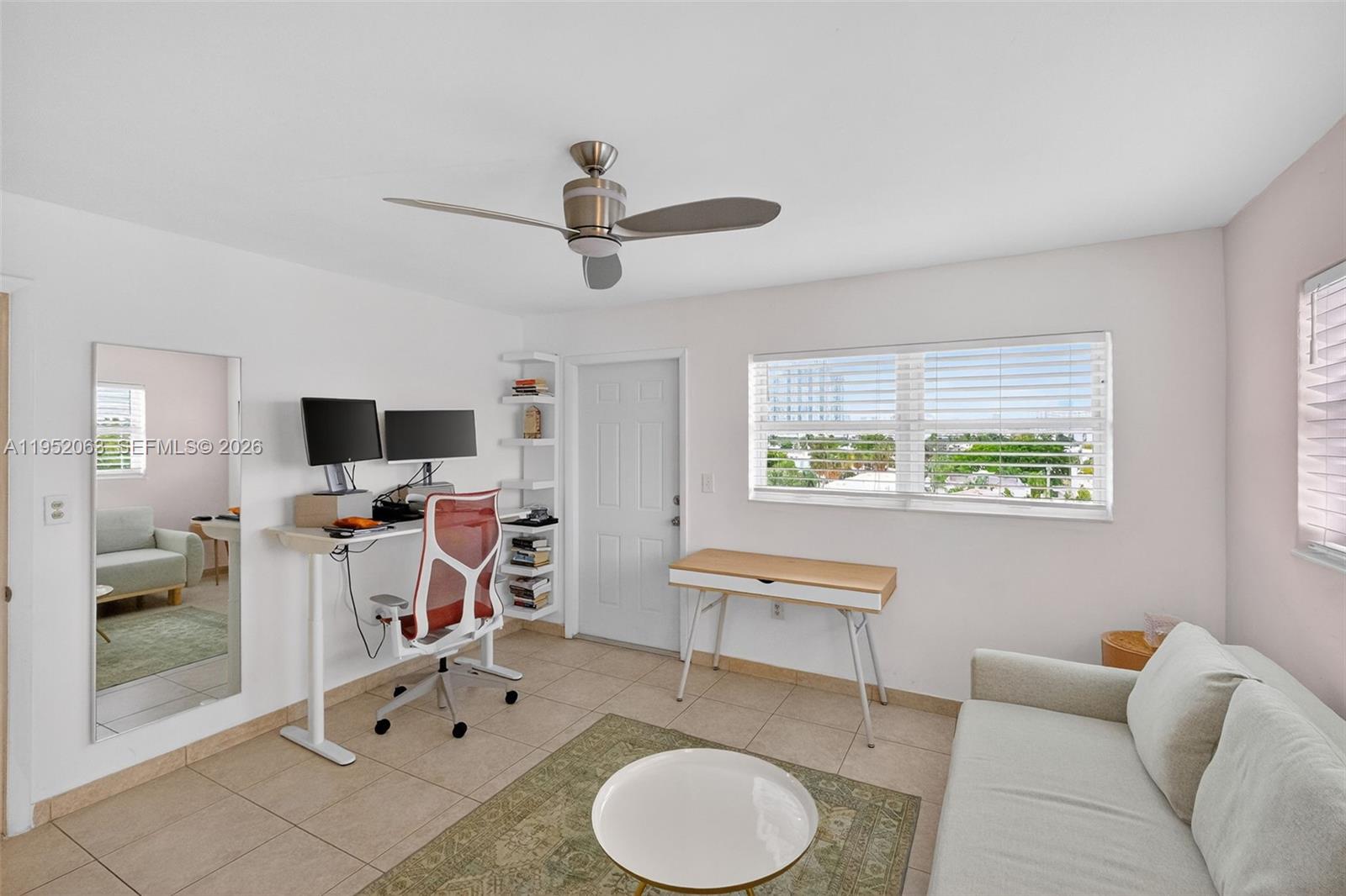 801 Meridian Ave #PHB Miami Beach, FL 33139