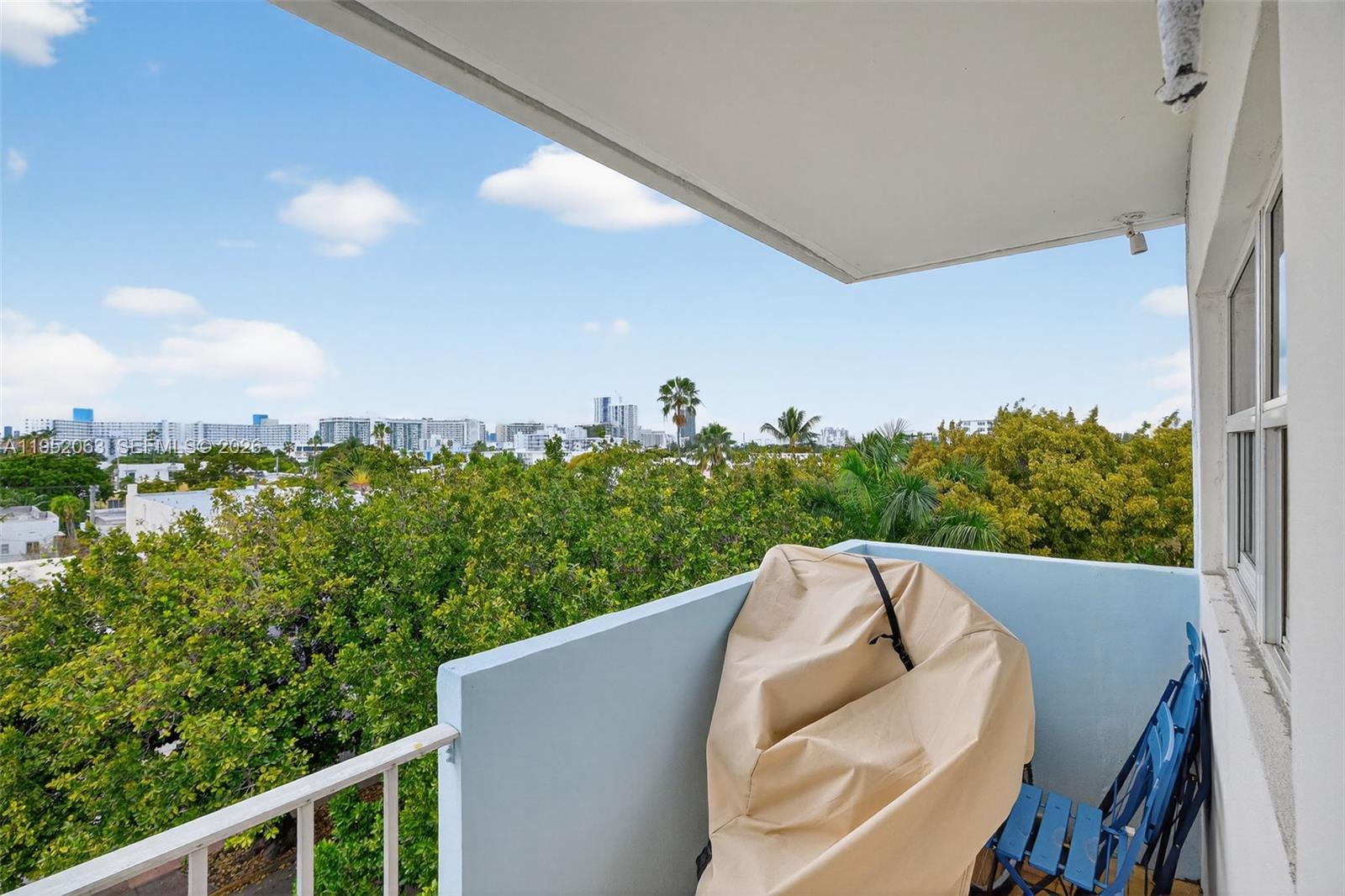 801 Meridian Ave #PHB Miami Beach, FL 33139