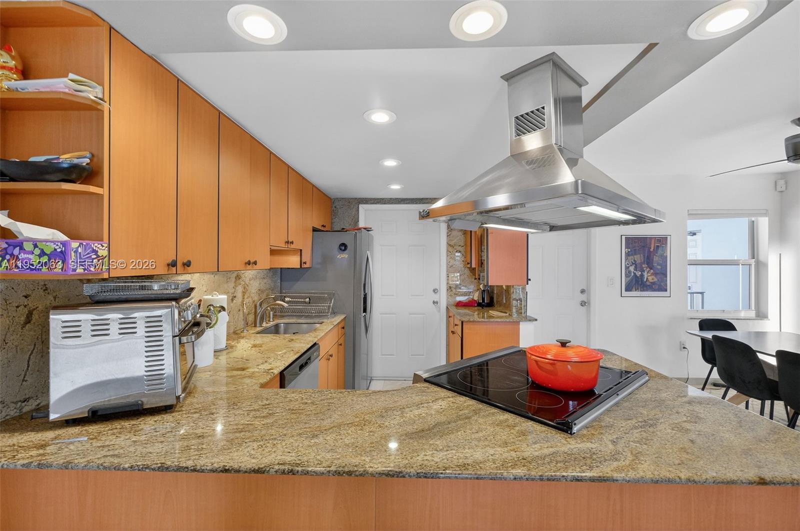 801 Meridian Ave #PHB Miami Beach, FL 33139