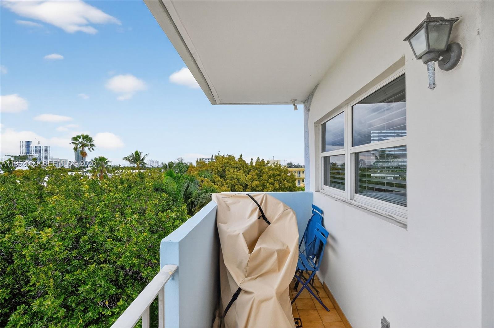 801 Meridian Ave #PHB Miami Beach, FL 33139