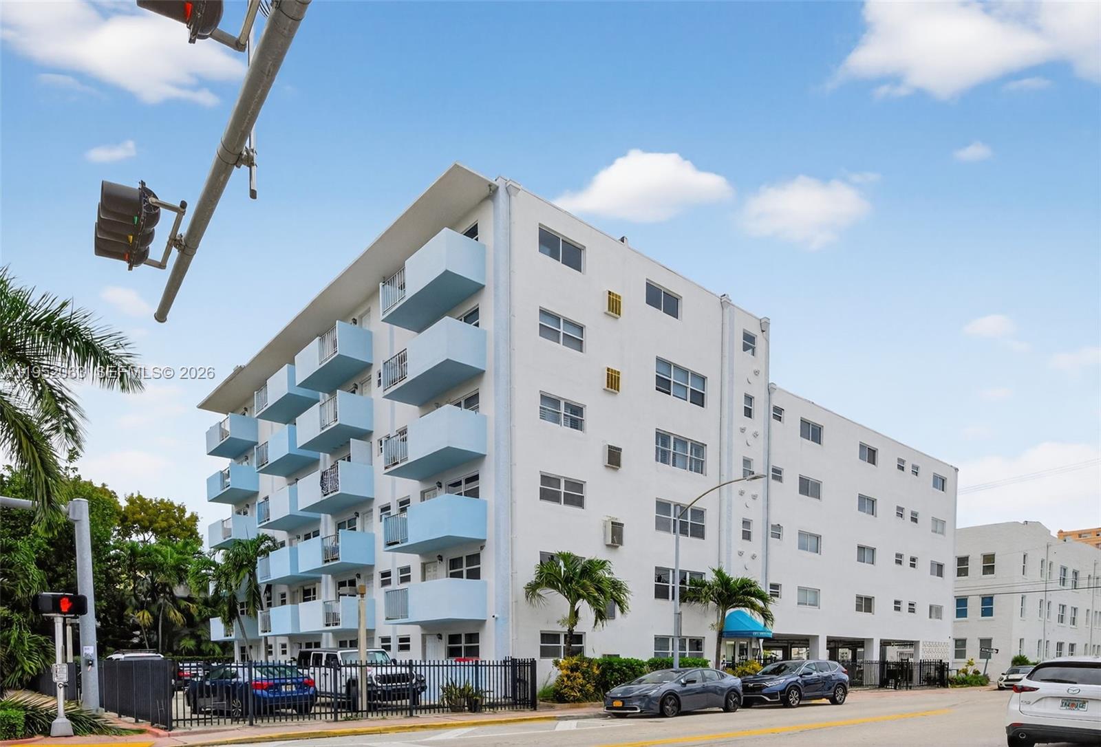 801 Meridian Ave #PHB Miami Beach, FL 33139