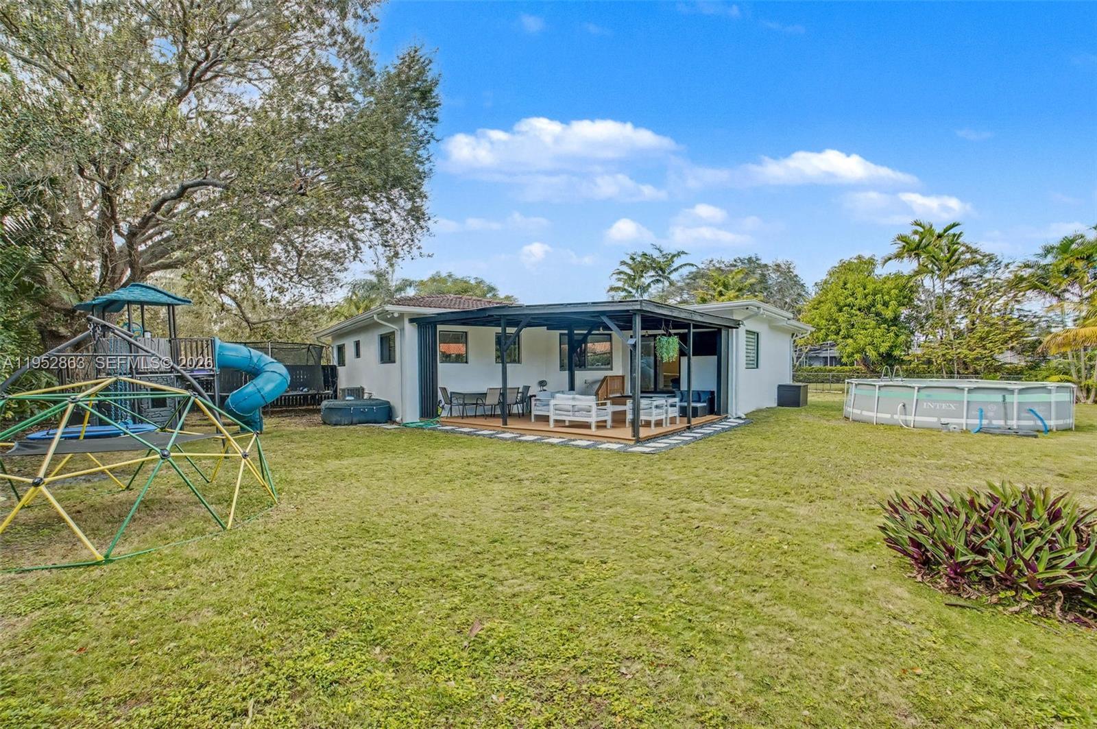 15815 SW 85th Ave Palmetto Bay, FL 33157