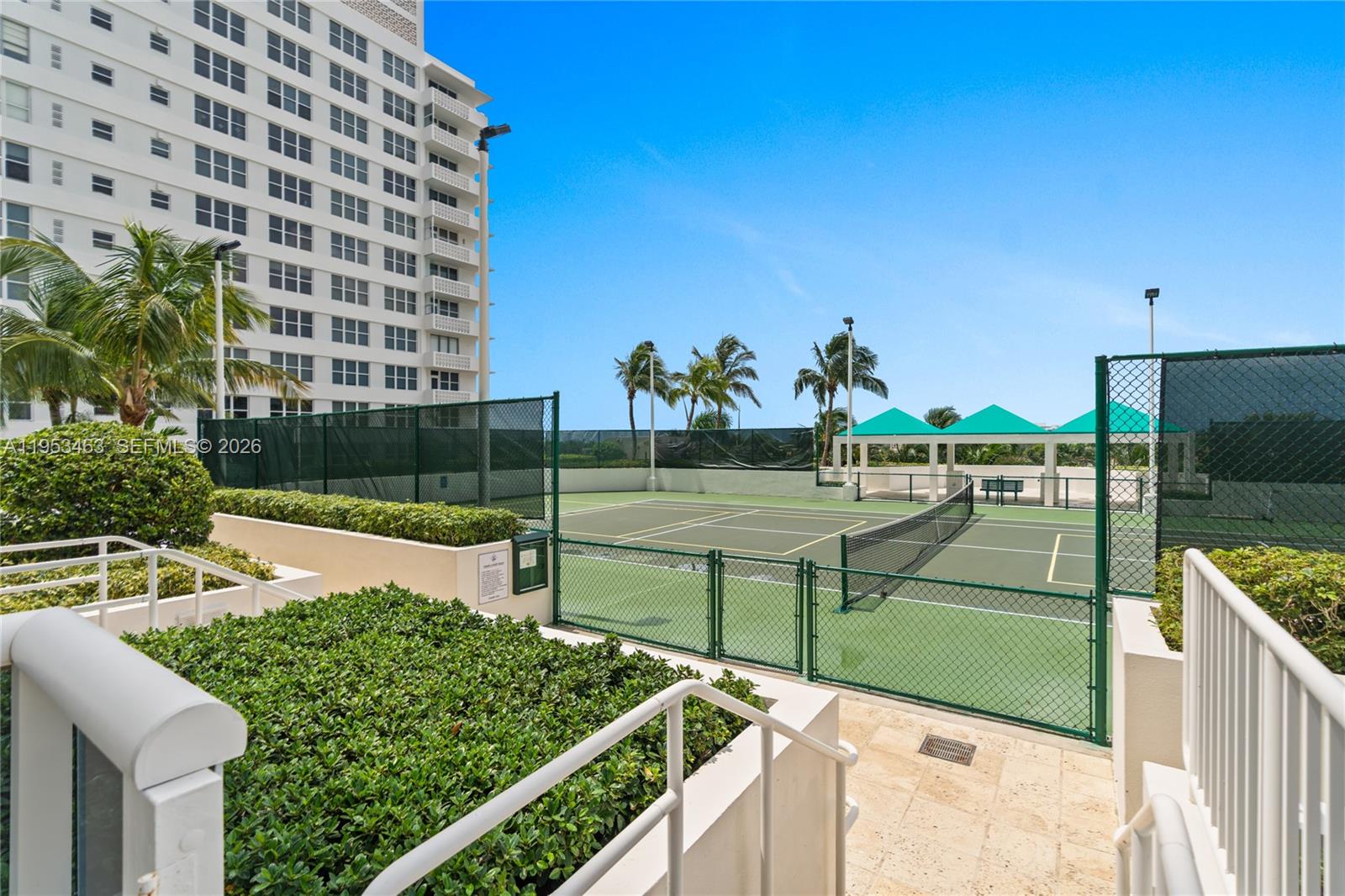 4775 Collins Ave #507 Miami Beach, FL 33140