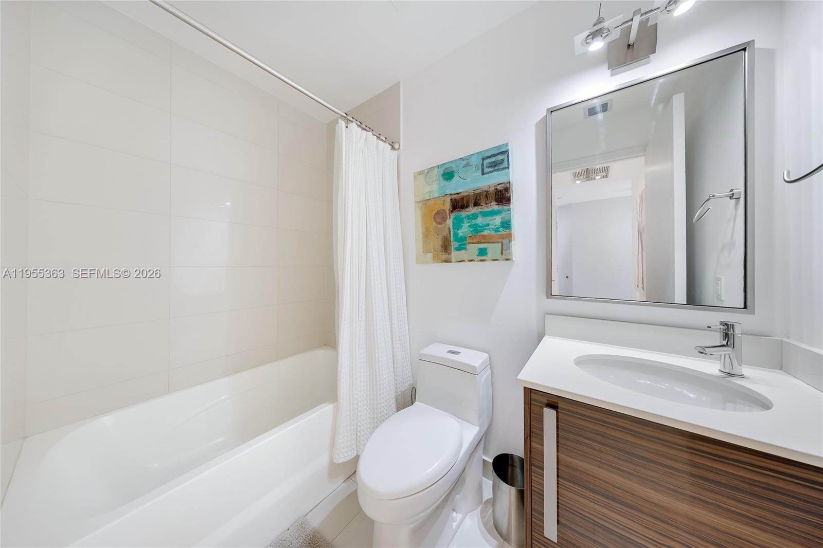 image Paramount Bay9