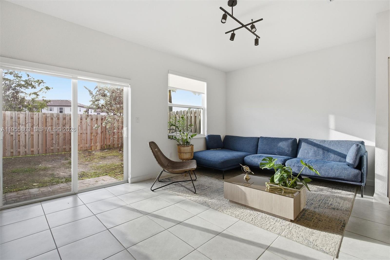 12176 NW 23rd Path Miami, FL 33167