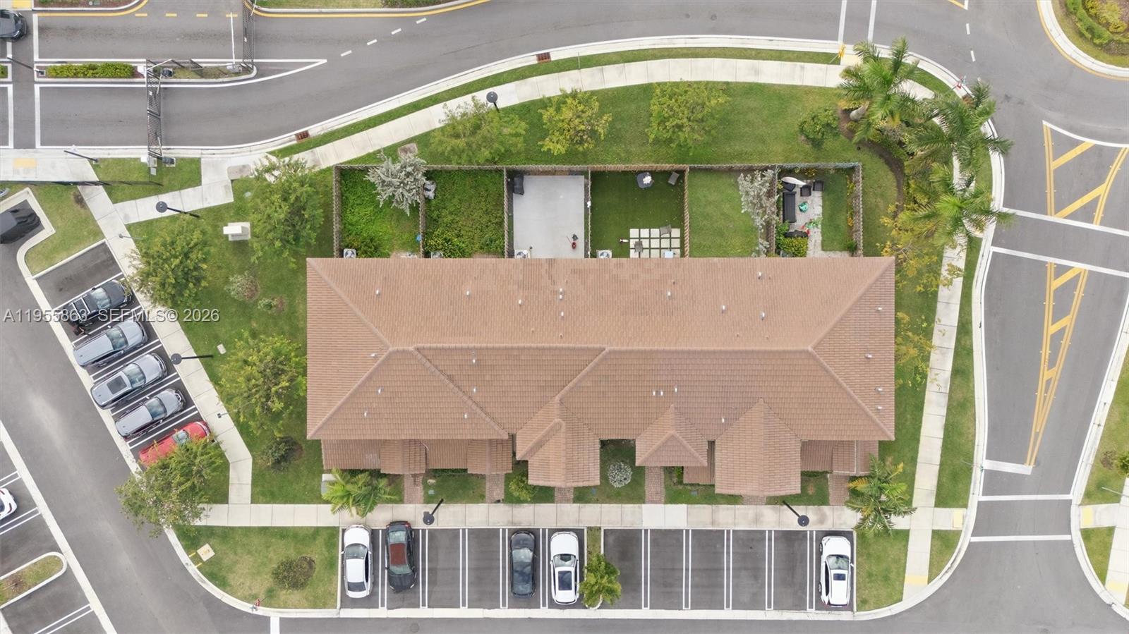 12176 NW 23rd Path Miami, FL 33167