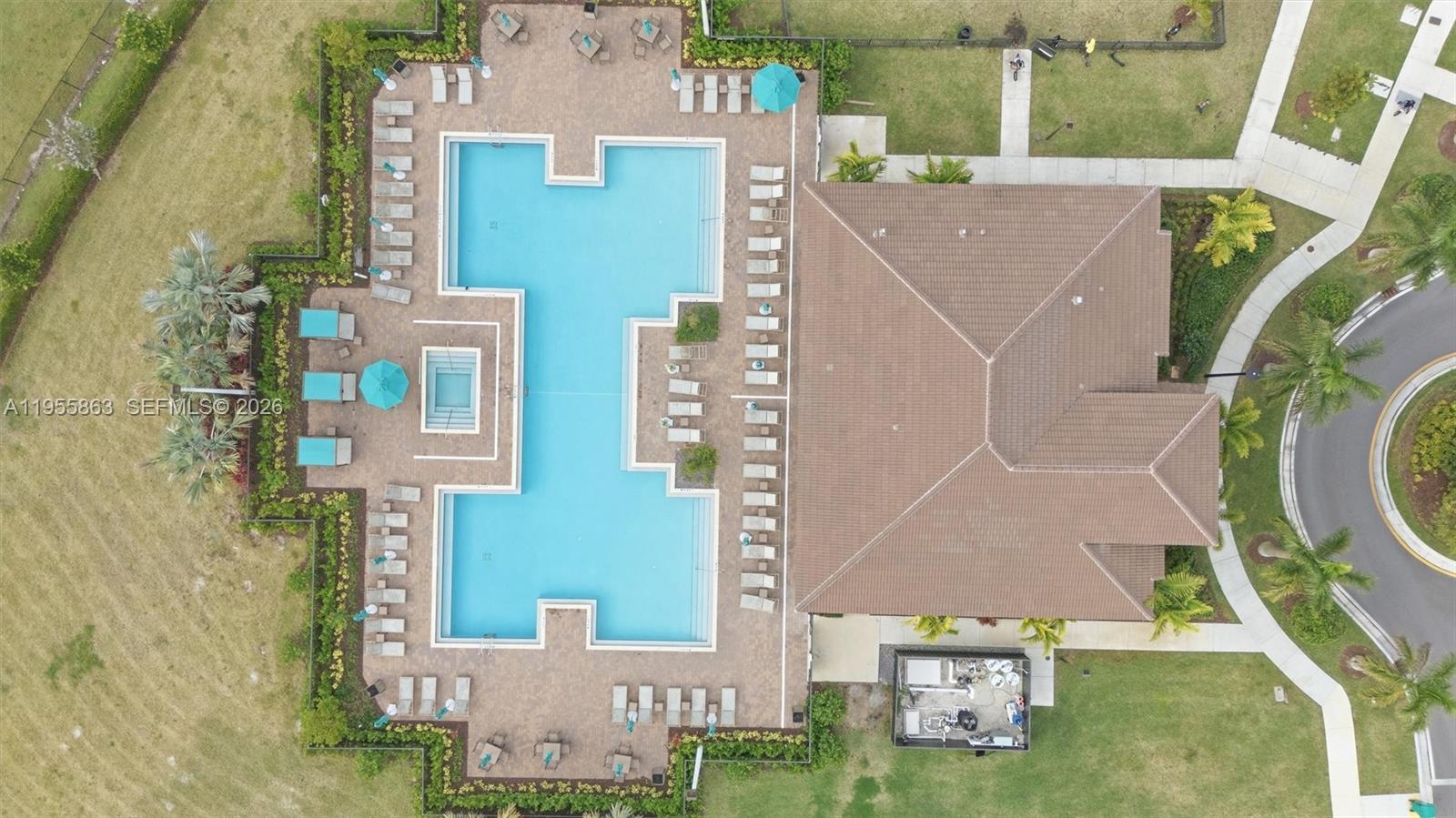 12176 NW 23rd Path Miami, FL 33167