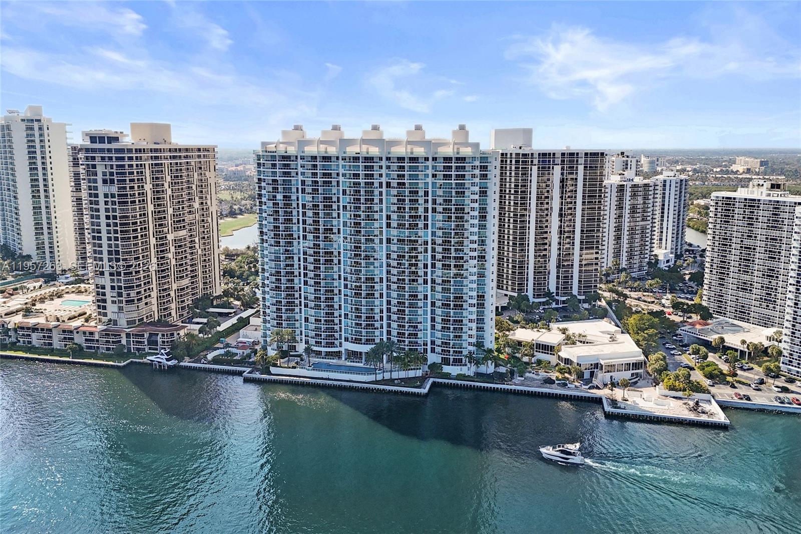 image Hamptons South71