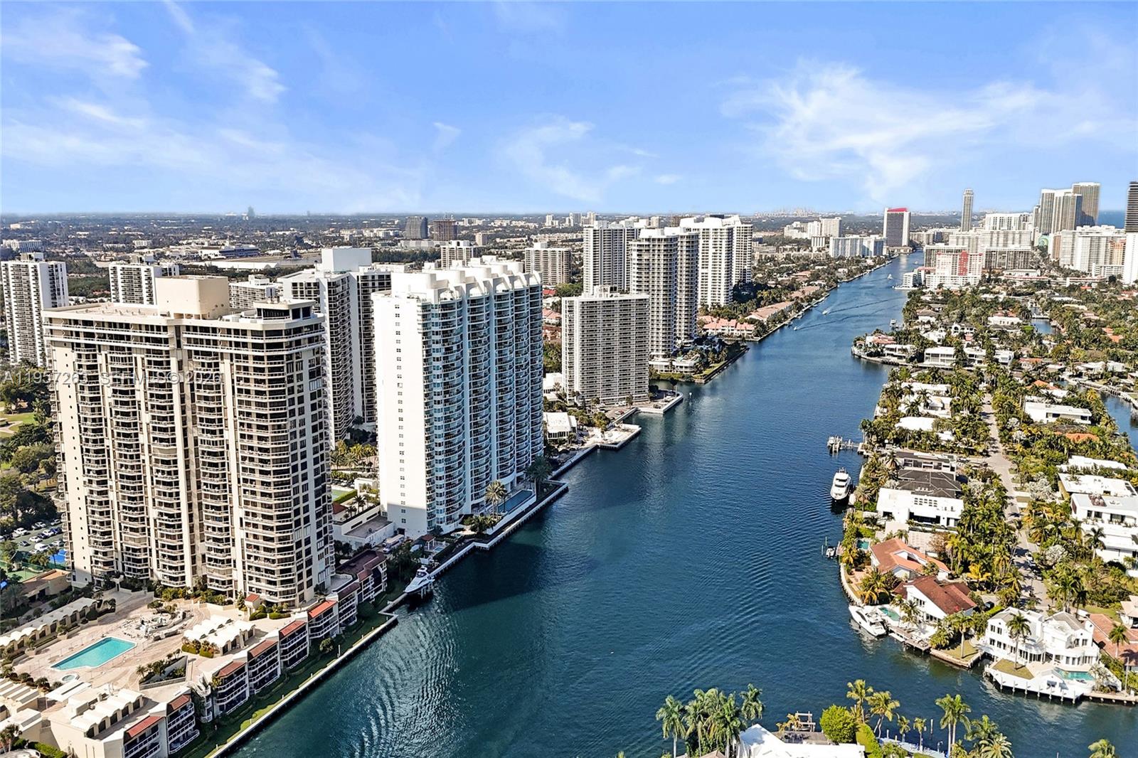 image Hamptons South76