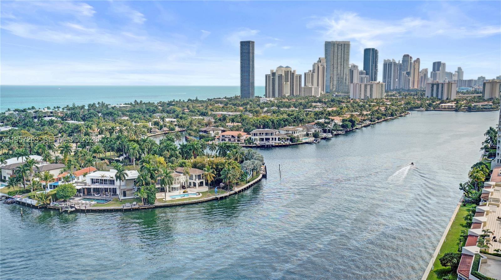 image Hamptons South82