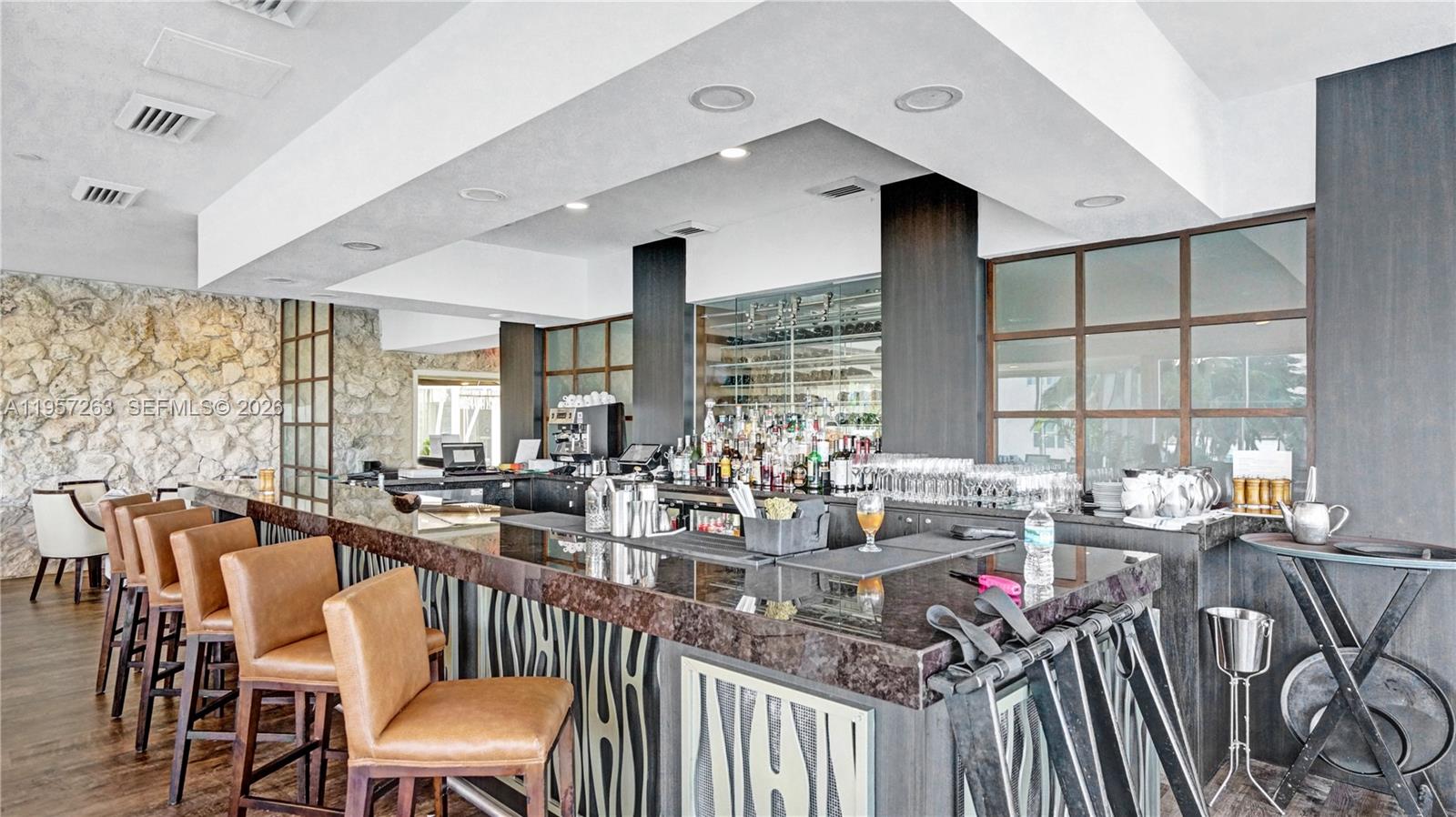 image Hamptons South86