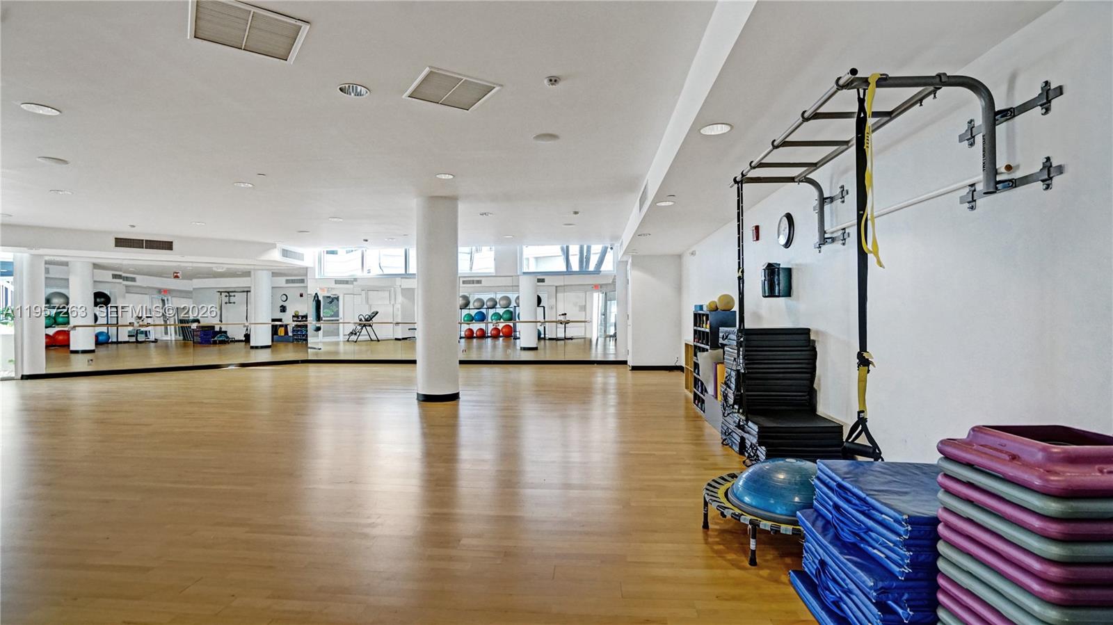 image Hamptons South94