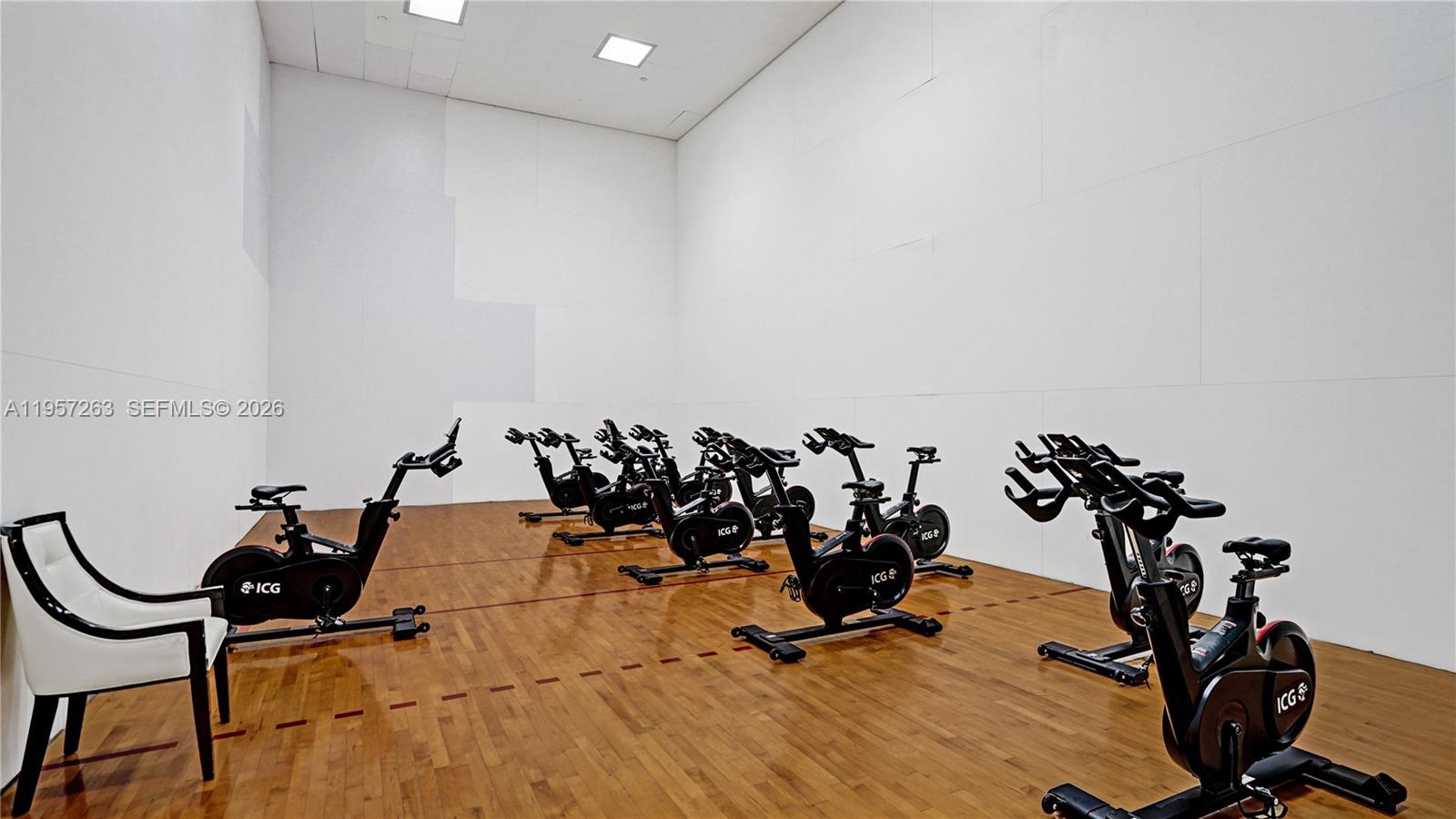 image Hamptons South96