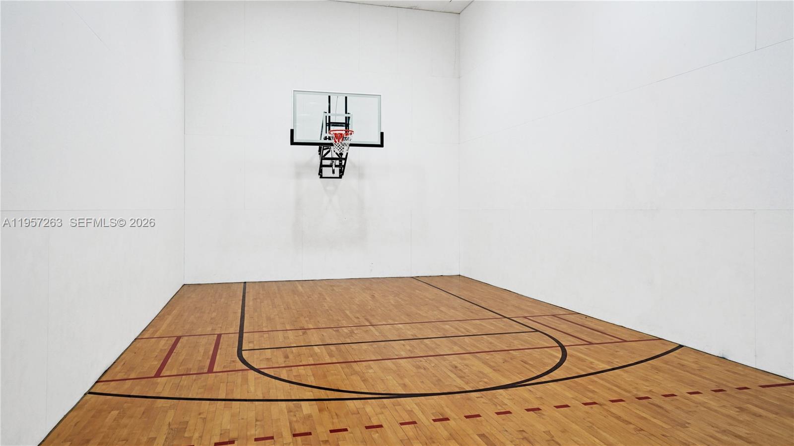 image Hamptons South97