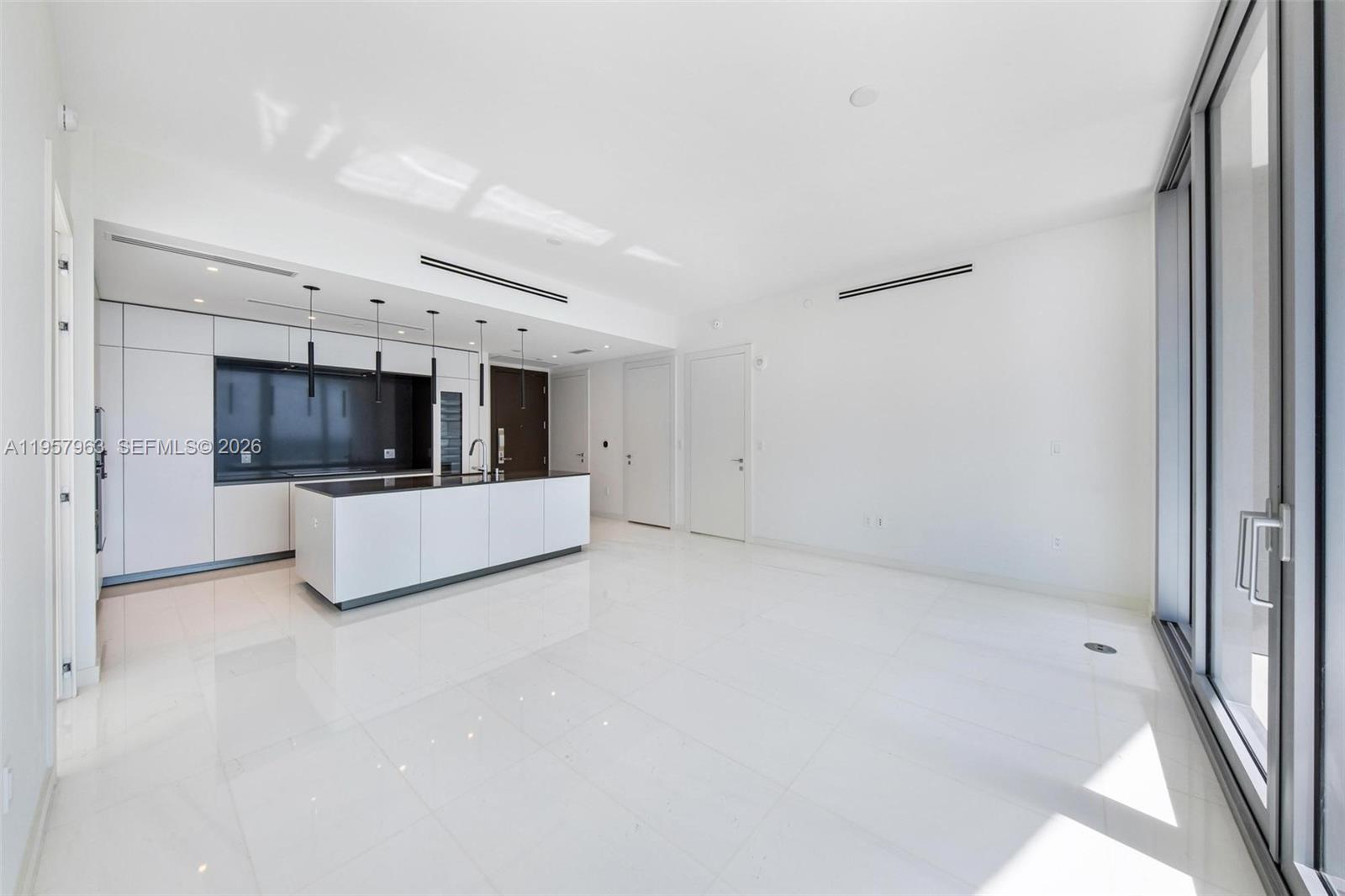 image Aston Martin Residences12