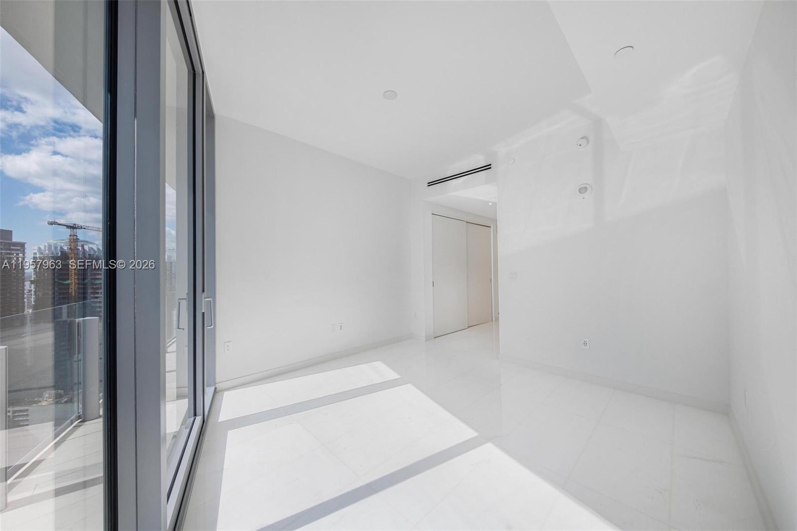 image Aston Martin Residences18