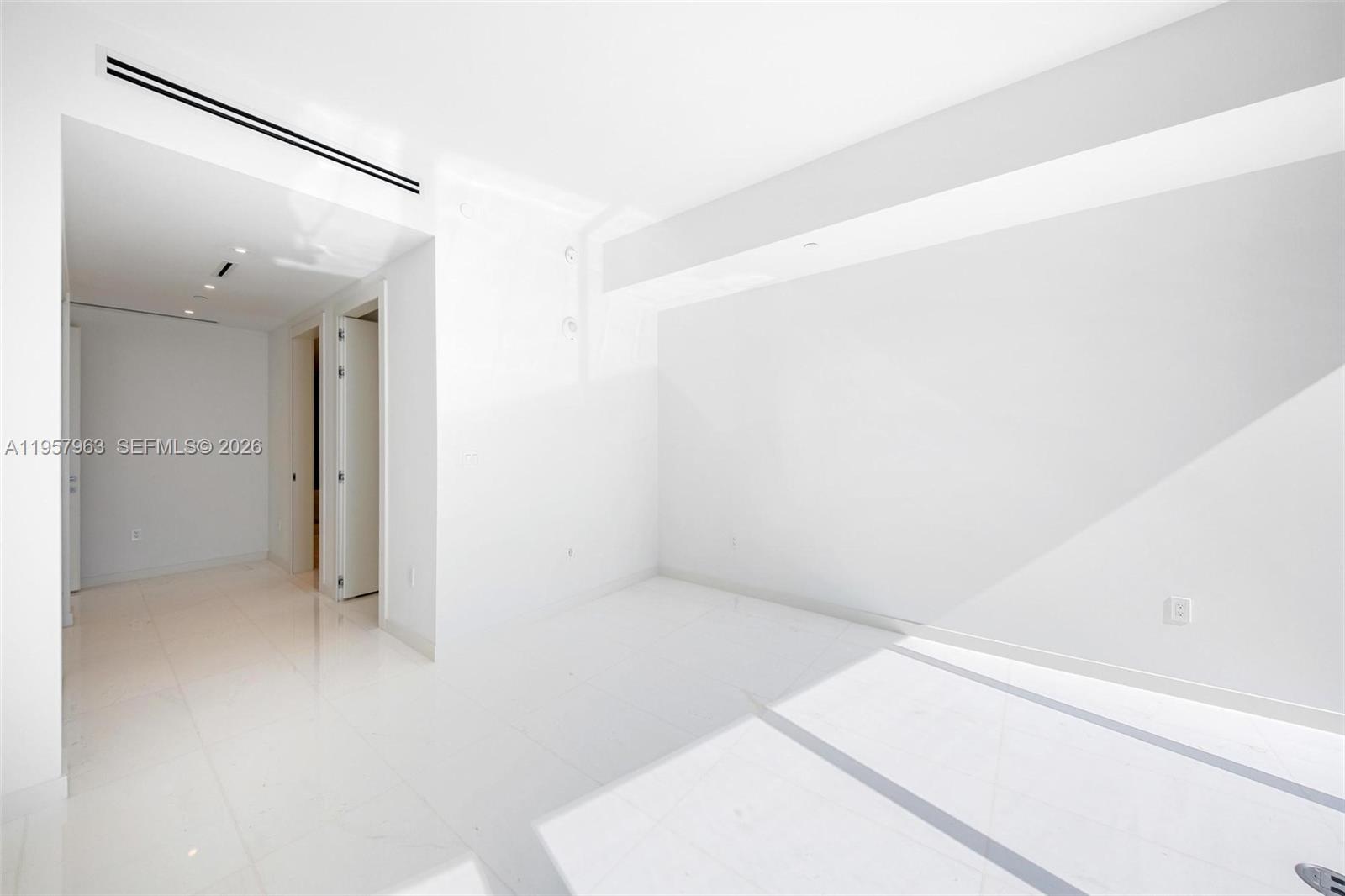 image Aston Martin Residences19