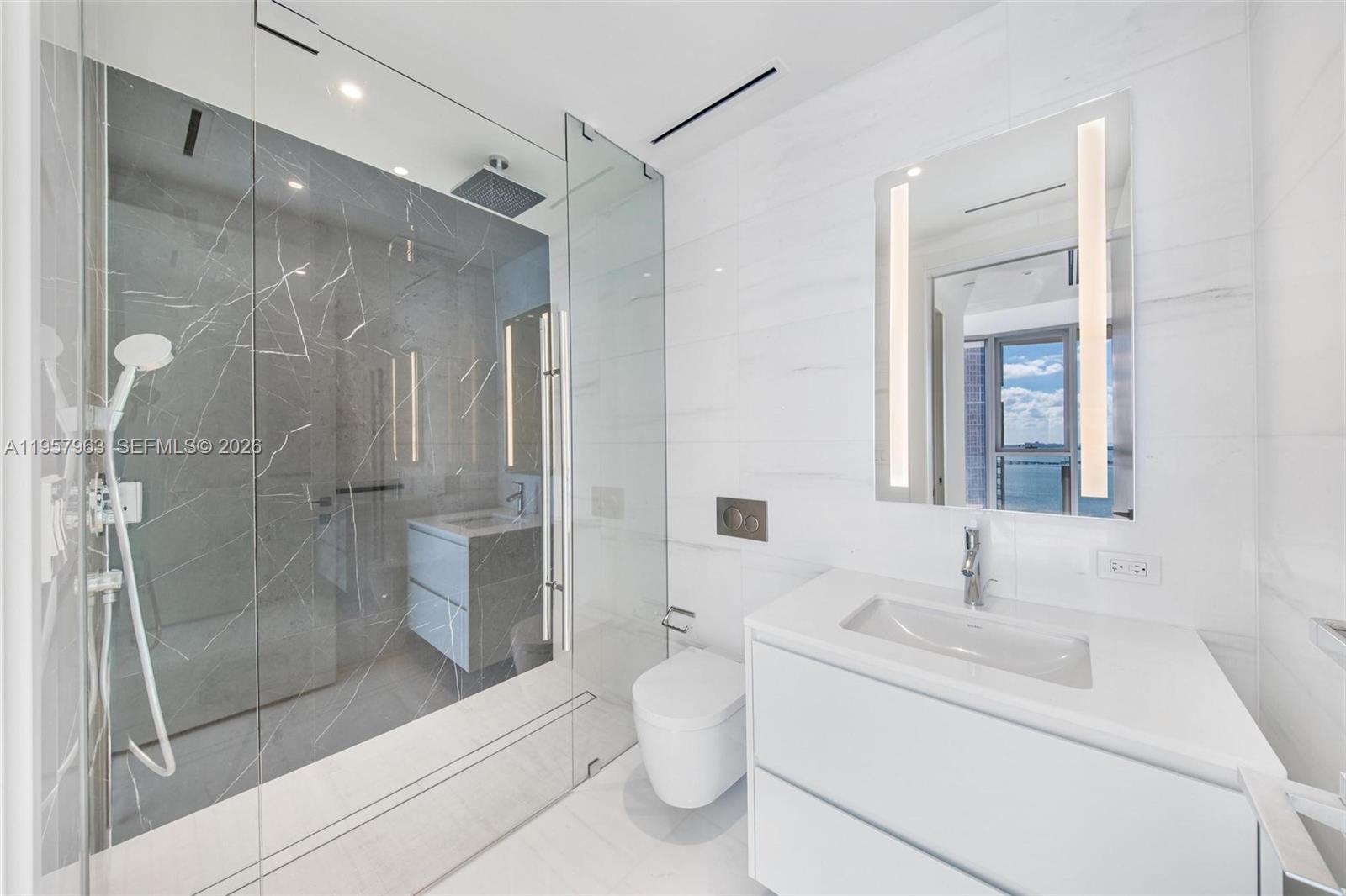 image Aston Martin Residences30