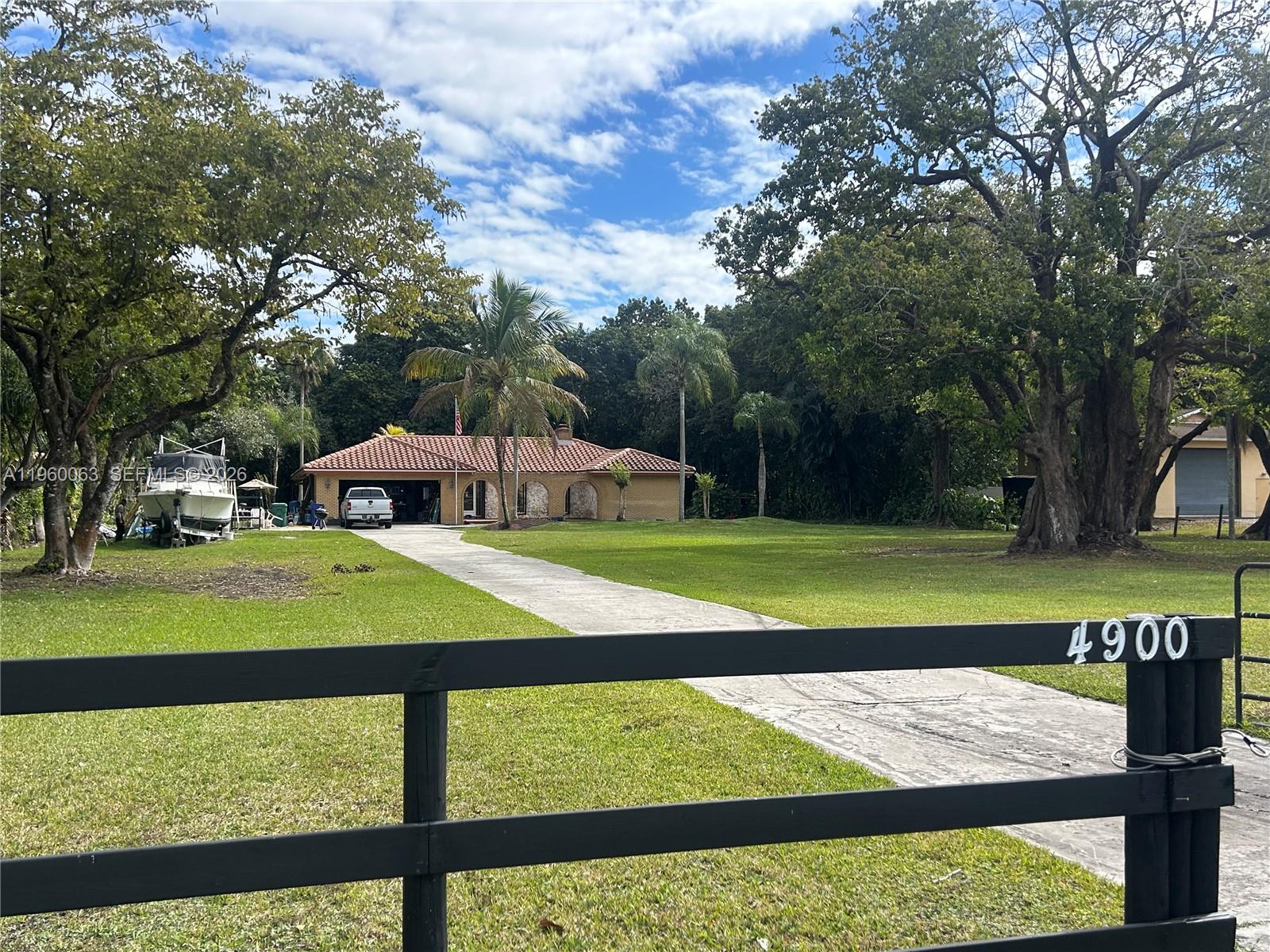 4900 SW 178th Ave Southwest Ranches, FL 33331