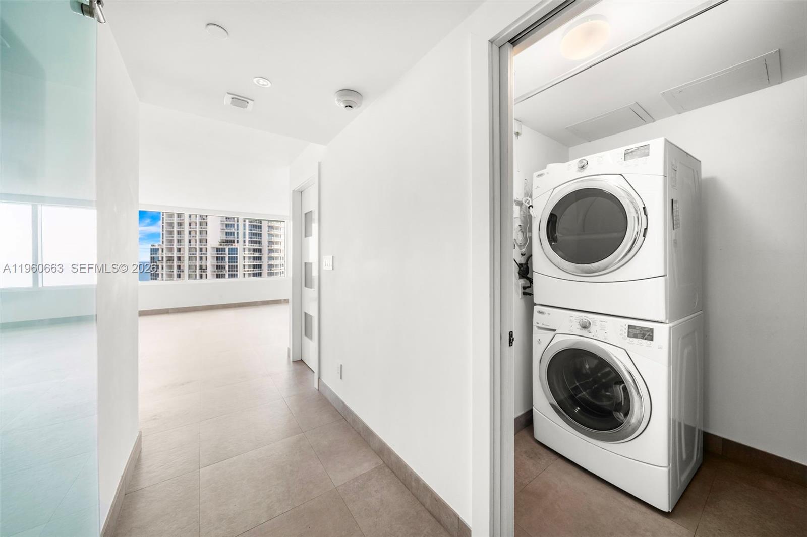 image South Pointe Towers20