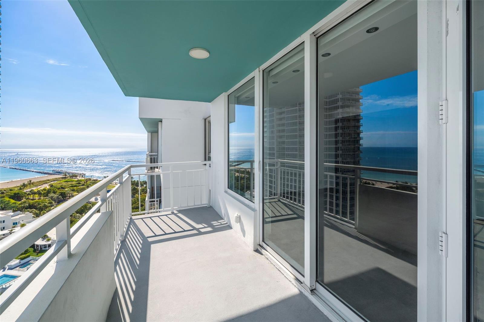 image South Pointe Towers24