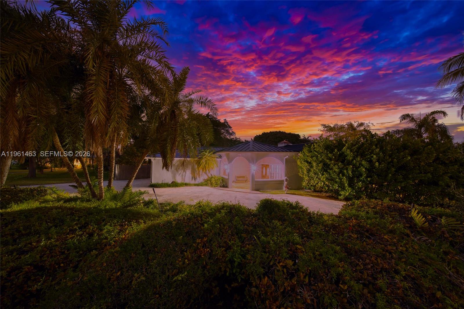 8001 SW 133rd St Pinecrest, FL 33156