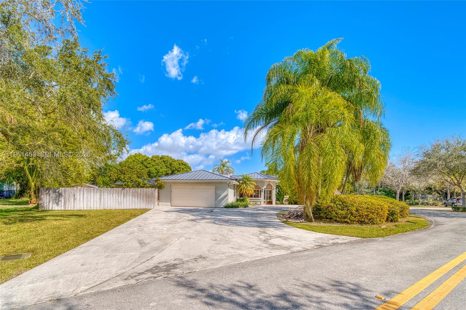 8001 SW 133rd St Pinecrest, FL 33156