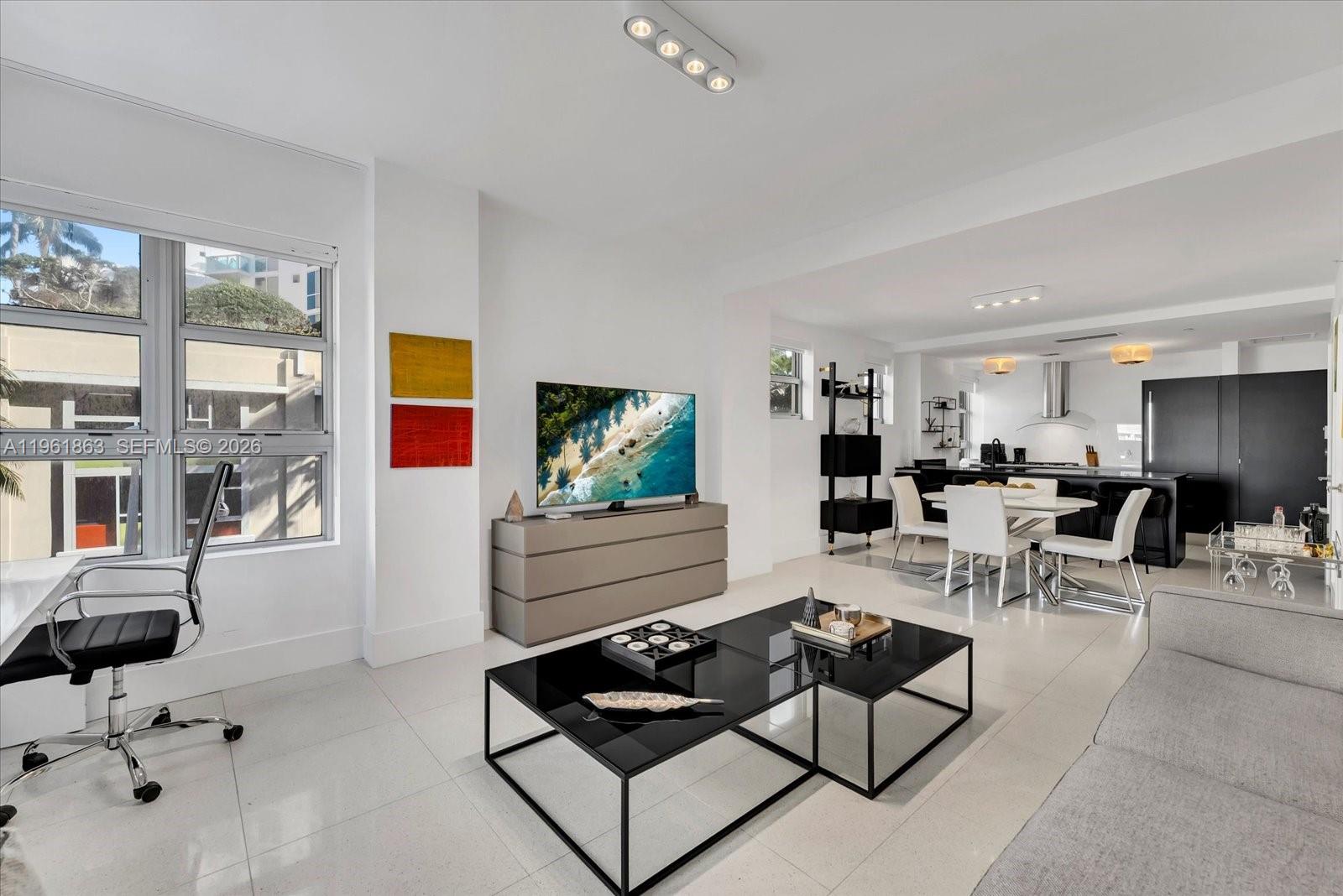 3739 Collins Ave #N-207 Miami Beach, FL 33140