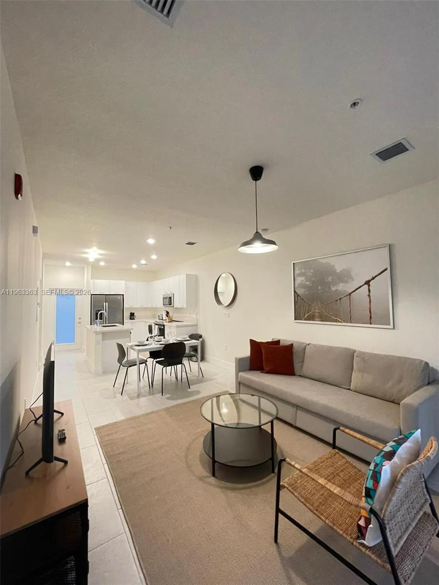 8167 NW 41st St #E-402