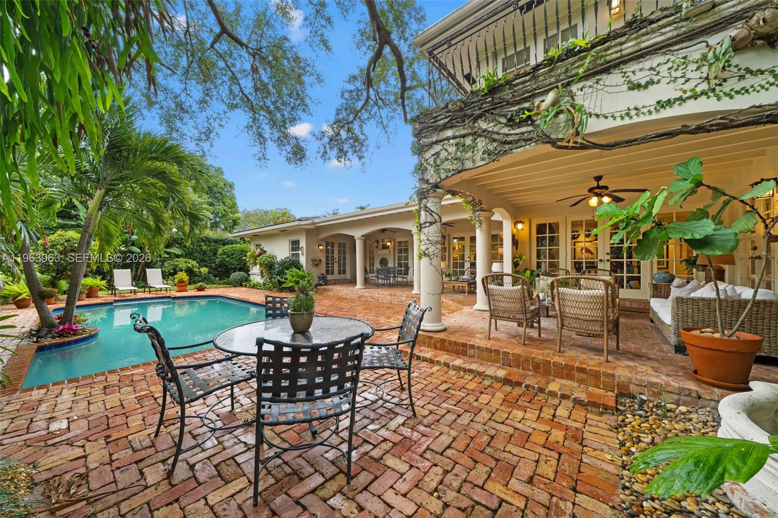 1255 Algardi Ave Coral Gables, FL 33146