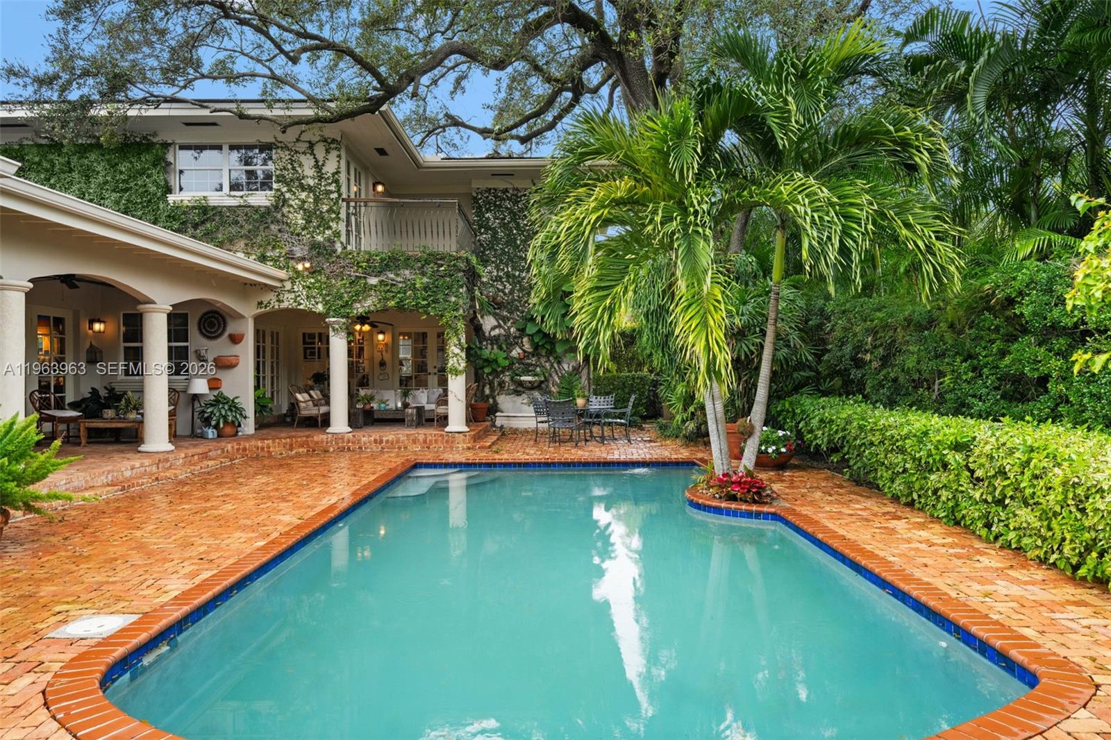 1255 Algardi Ave Coral Gables, FL 33146