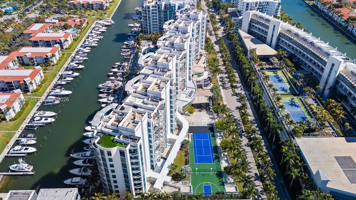 image Uptown Marina Lofts1