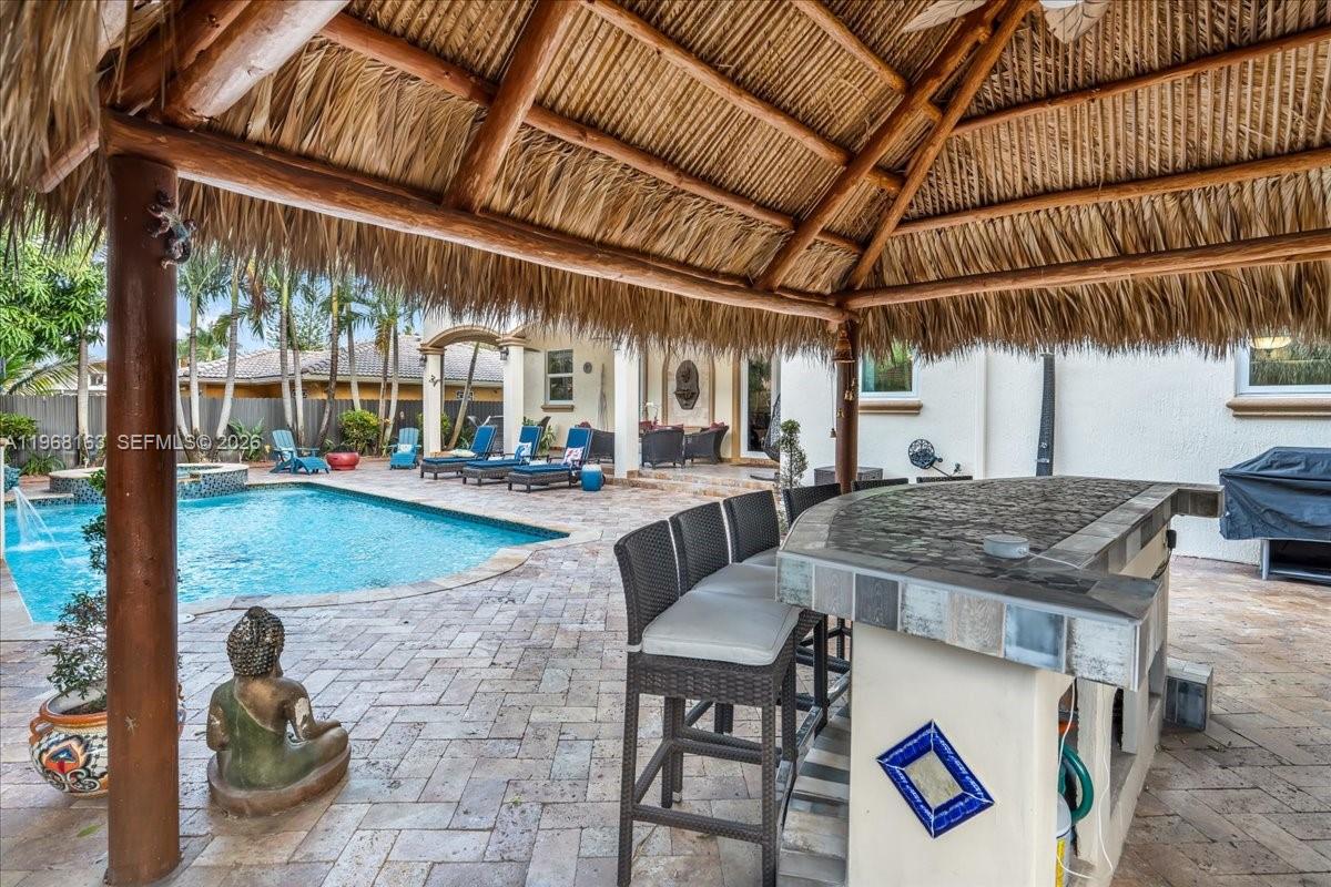 7851 NW 166th Ter Miami Lakes, FL 33016