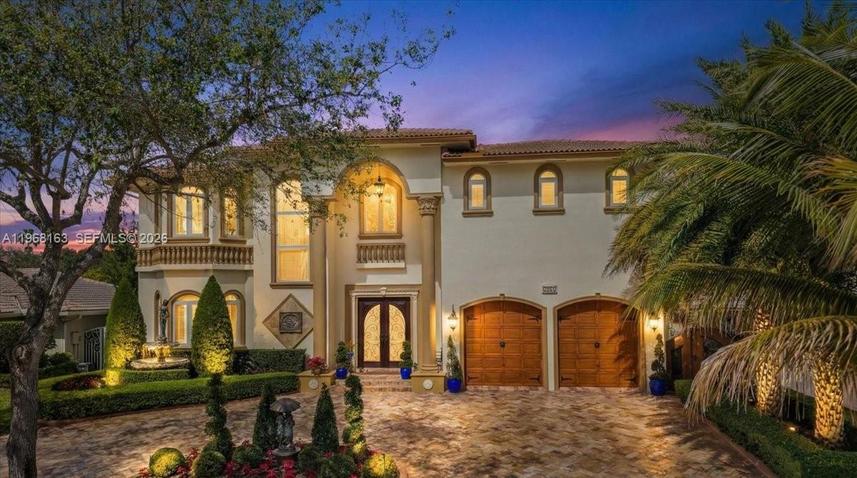 7851 NW 166th Ter Miami Lakes, FL 33016