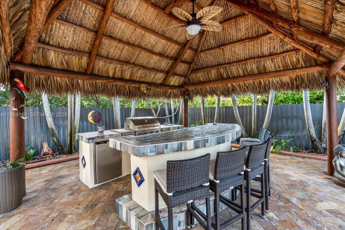 7851 NW 166th Ter Miami Lakes, FL 33016