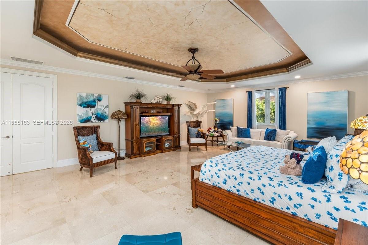 7851 NW 166th Ter Miami Lakes, FL 33016