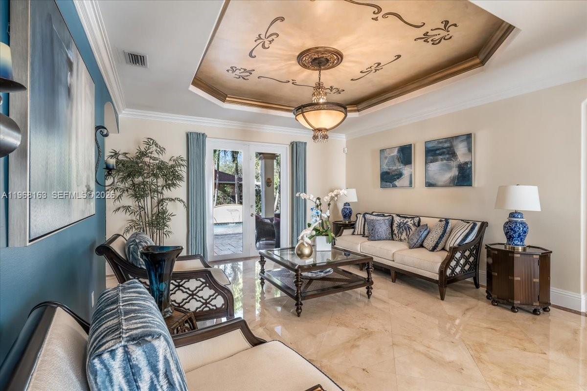 7851 NW 166th Ter Miami Lakes, FL 33016