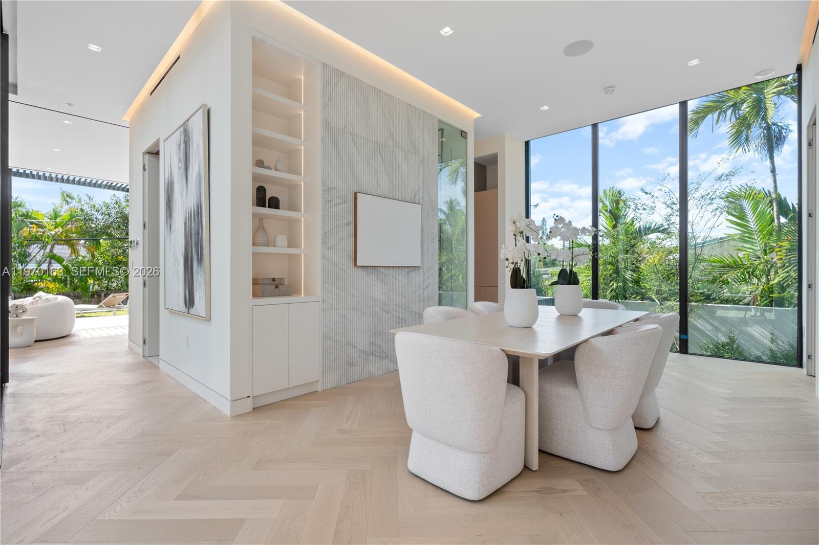 536 W 51st St Miami Beach, FL 33140