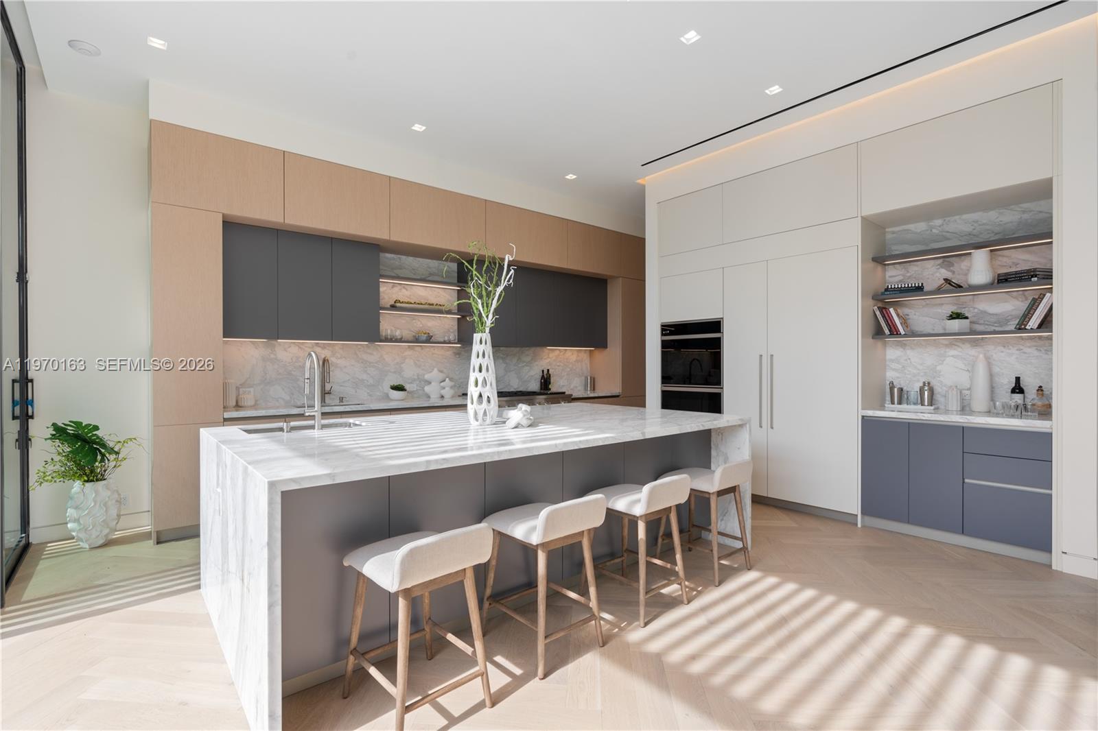 536 W 51st St Miami Beach, FL 33140