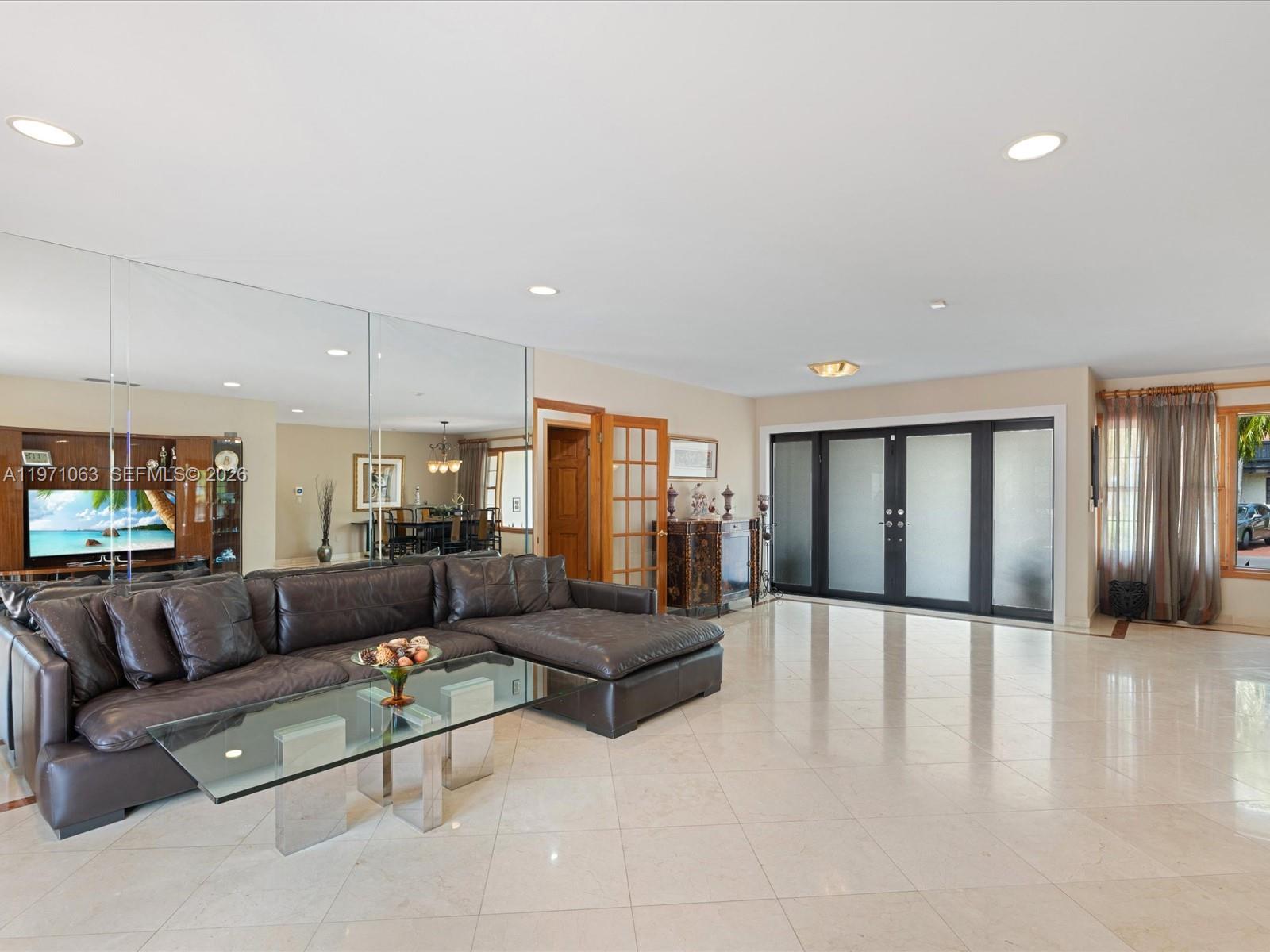 2930 NE 164th St North Miami Beach, FL 33160