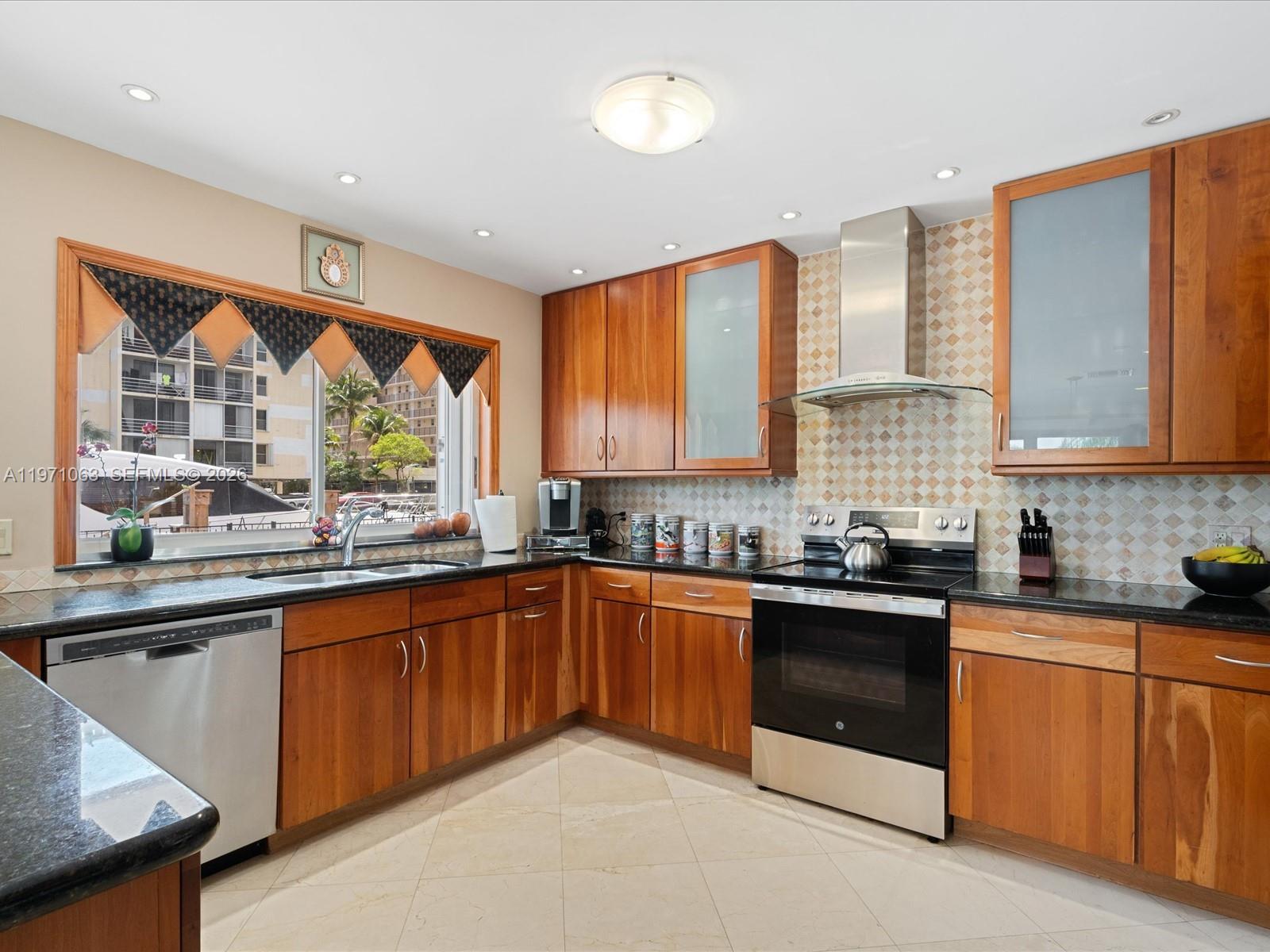 2930 NE 164th St North Miami Beach, FL 33160